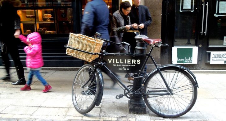th_Villiers_banner