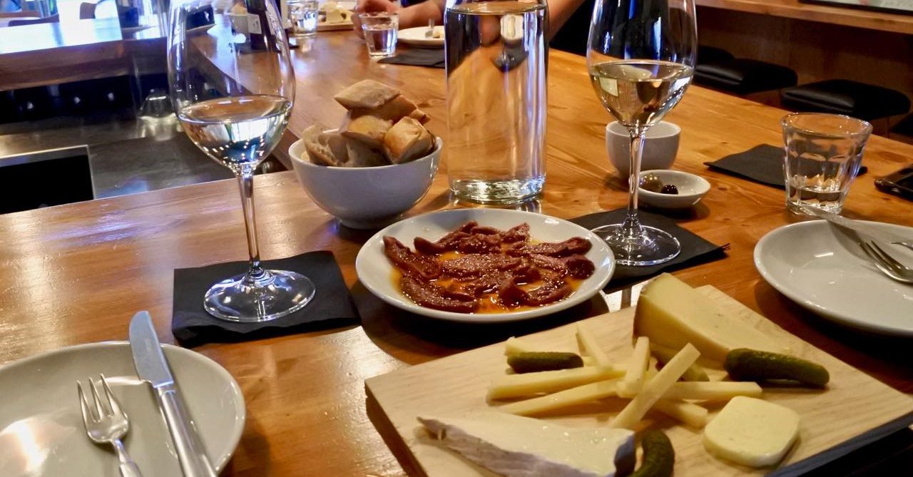 th_Authentique Epicerie and Bar_banner